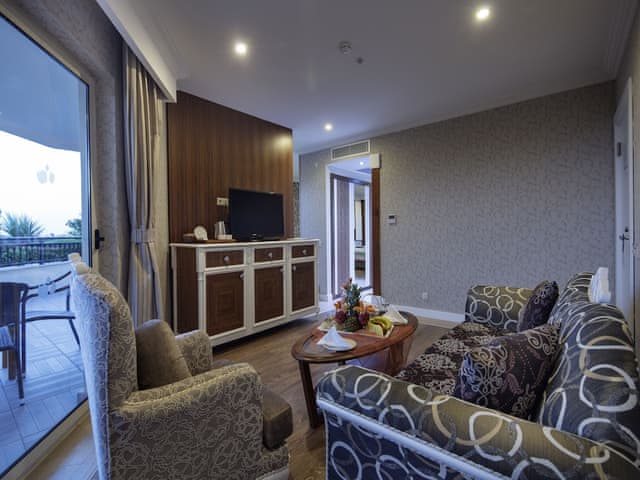 Royal Suite, Hot Tub, Partial Sea View