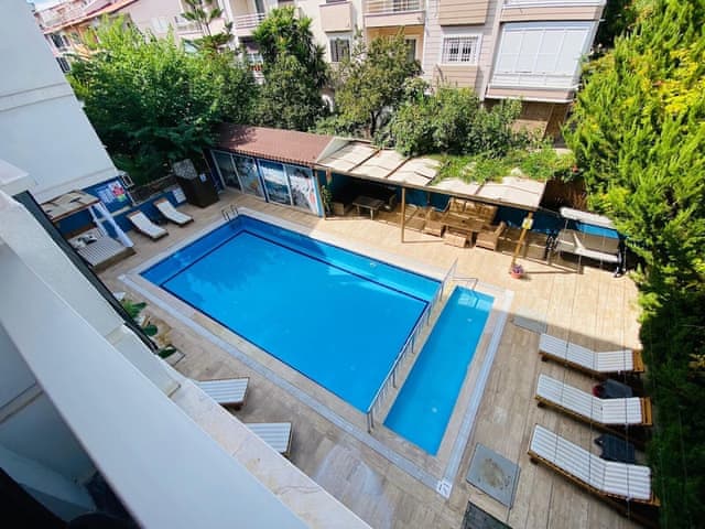 Relax Apartment with Balcony and Pool View