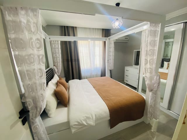 Elegance Apartment