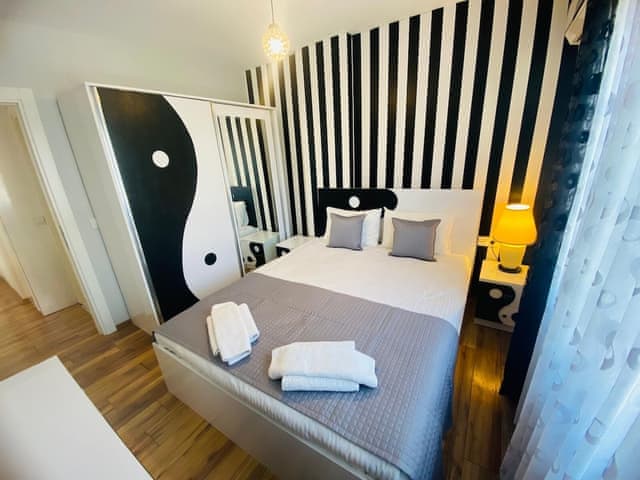 Relax Apartment with Balcony and Pool View