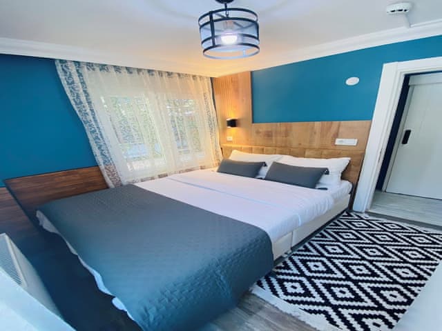 Duplex Apartment with Balcony and Pool View