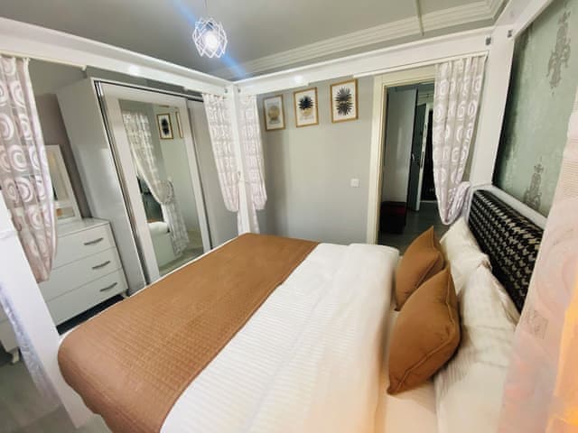 Elegance Apartment