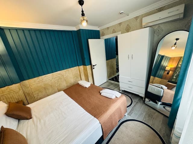 Comfort Duplex with Balcony and Pool View