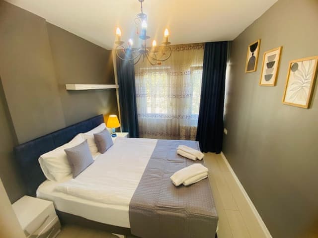 Deluxe Apartment with Balcony