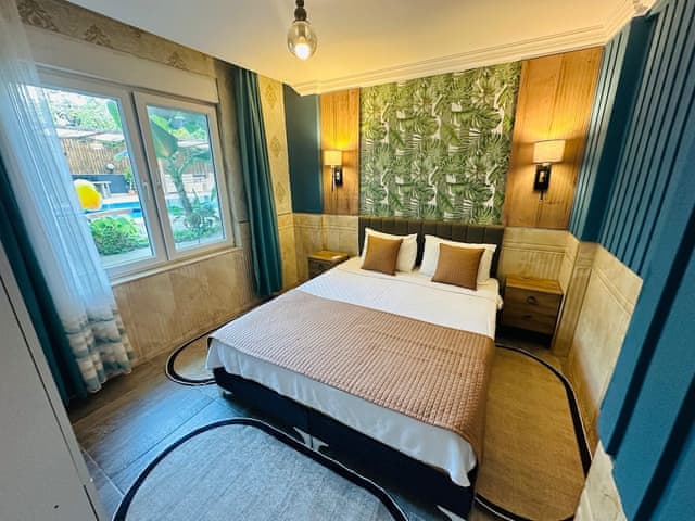 Comfort Duplex with Balcony and Pool View