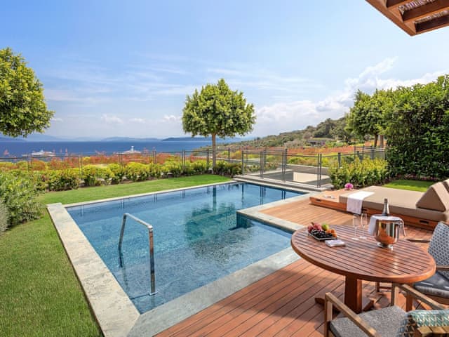 Mandarin, Junior Suite