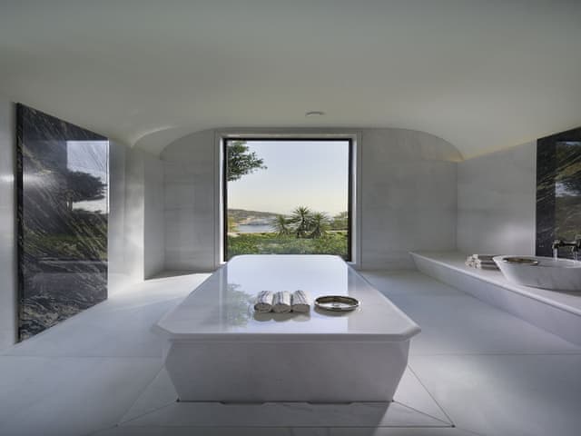 Oriental Suite, Suite