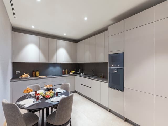 Apartment, 6 Bedrooms, Sea View (Residential)