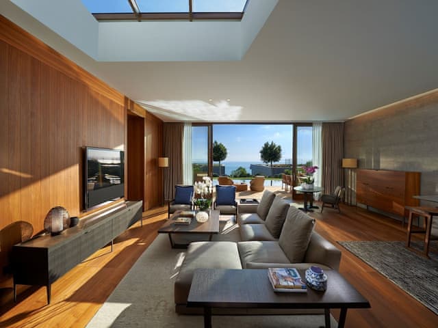 Villa (Mediterranean)