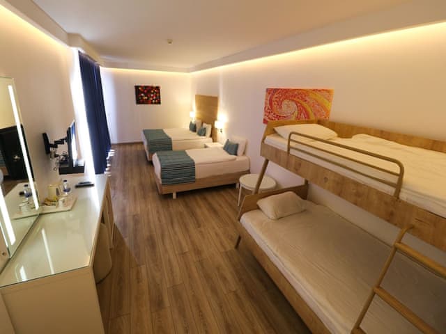 Standard Large Room with Bunkbed