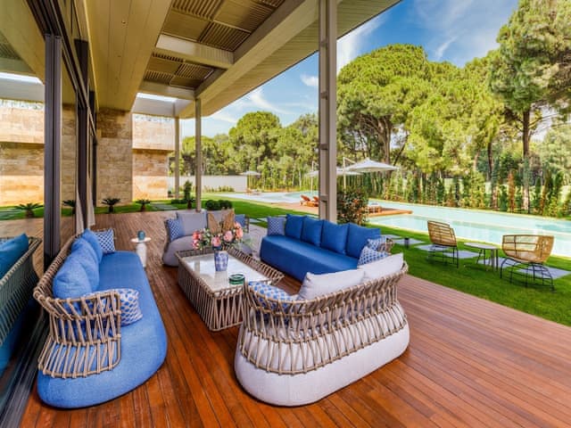 Palazzo Mansions 4 Bedrooms