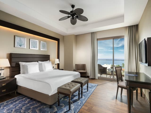 Palazzo Suite Sea View