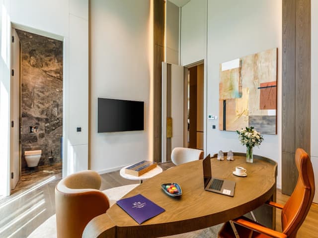 Palazzo Mansions 4 Bedrooms