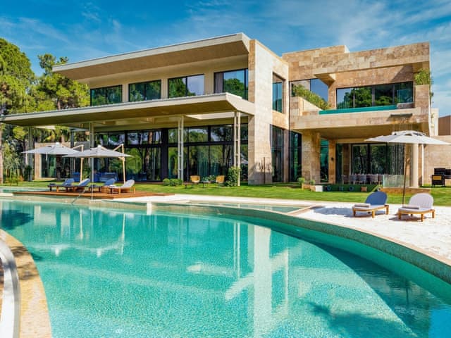 Palazzo Mansions 4 Bedrooms