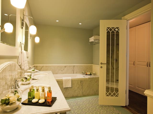 Swim Up Villa 3 Bedrooms