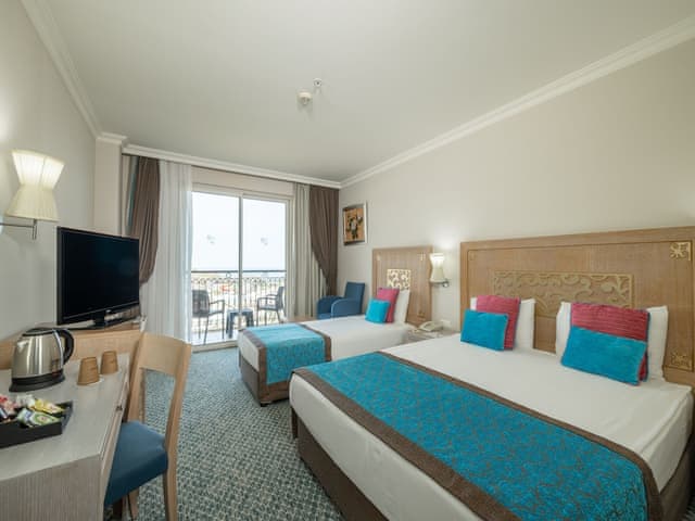Standard Room, Partial Sea View