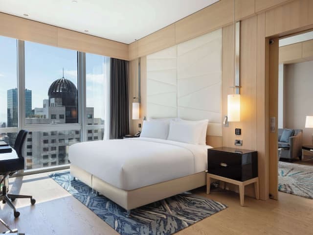 Suite, 1 Bedroom, Kitchenette, Partial Sea View (Prestige)