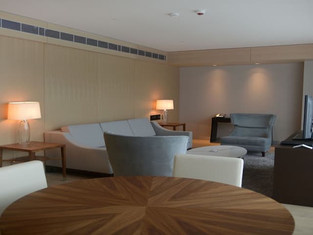 Senior Suite, 1 Bedroom, Kitchenette, City View