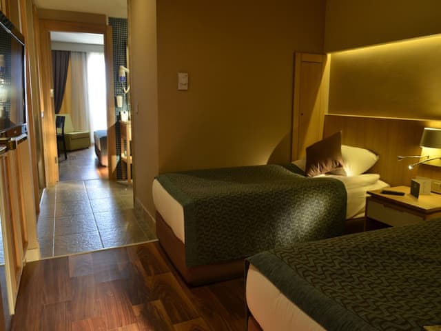 Bağlantılı Aile Odası