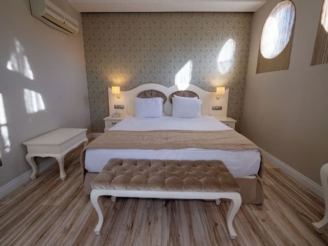 Deluxe Suite, Outdoor Jacuzzi with Roof Top