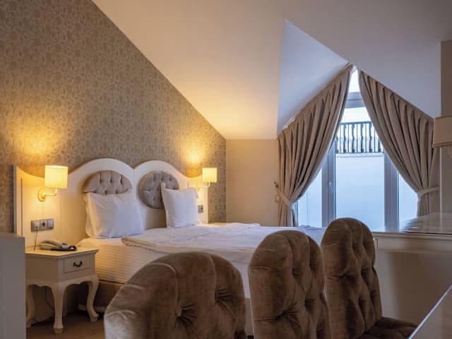 Presidential Suite with Indoor Jacuzzi