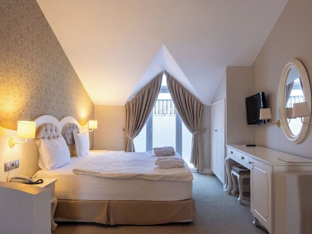 Presidential Suite with Indoor Jacuzzi