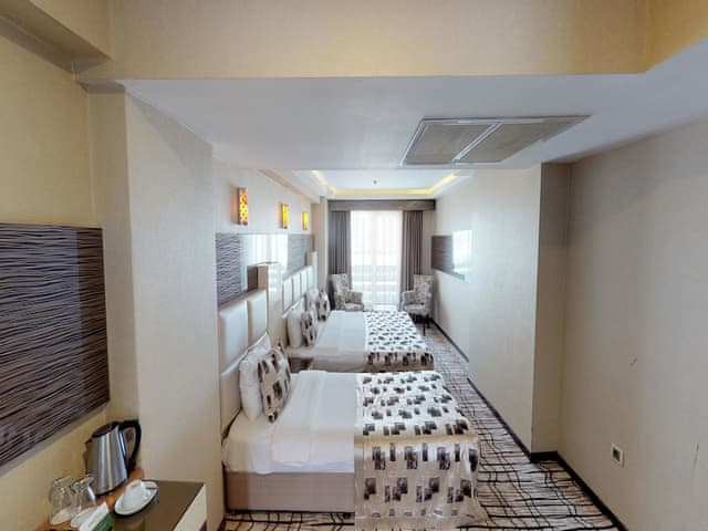 Comfort Triple Room, Non Smoking, City View