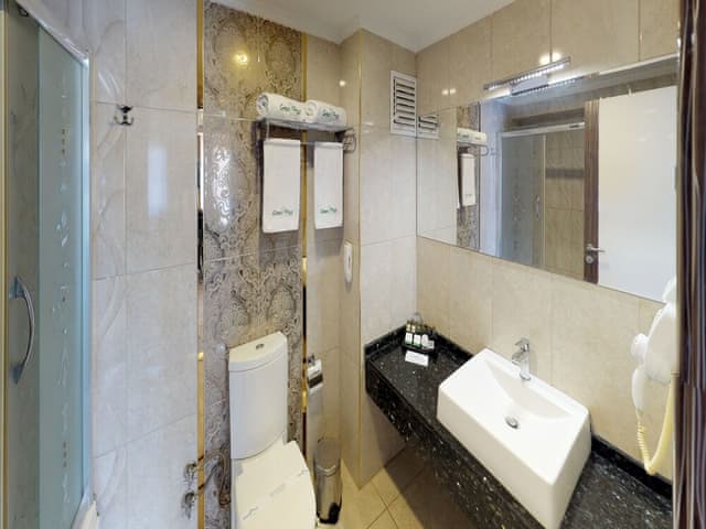 Deluxe Room, City View, Corner