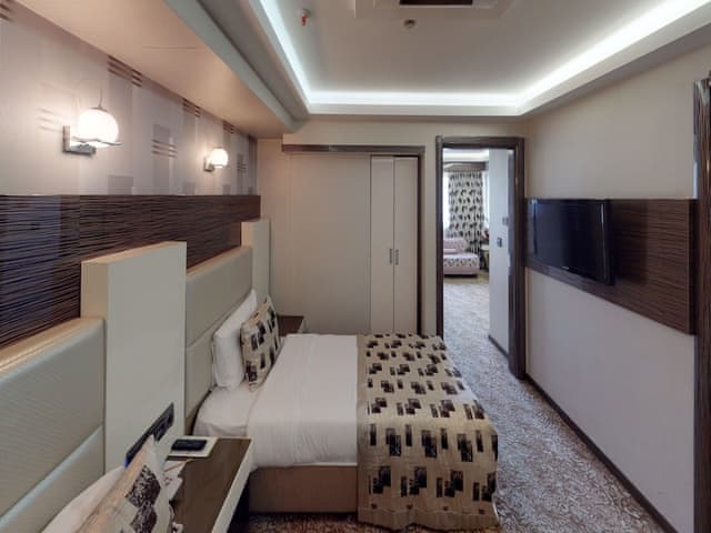 Family Room, Non Smoking, City View
