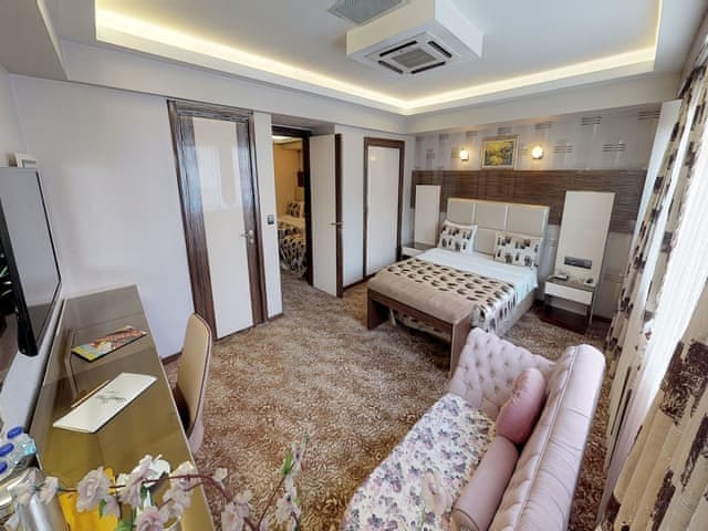 Family Room, Non Smoking, City View