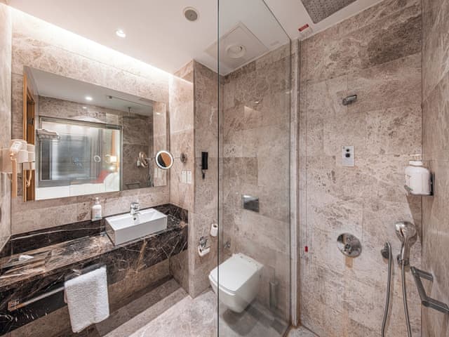 Standard Room, 1 King Bed, Smoking