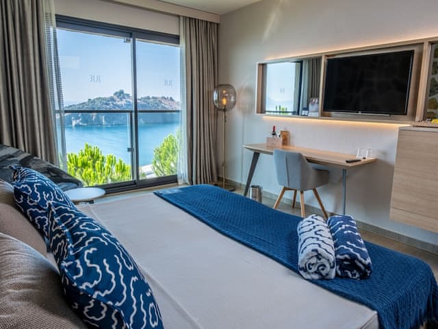 Standard Room, Sea View (Without Balcony)