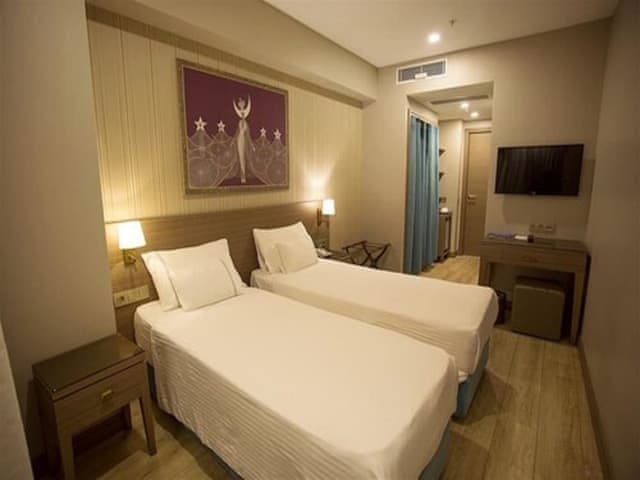 Delüks Çift Kişilik Oda