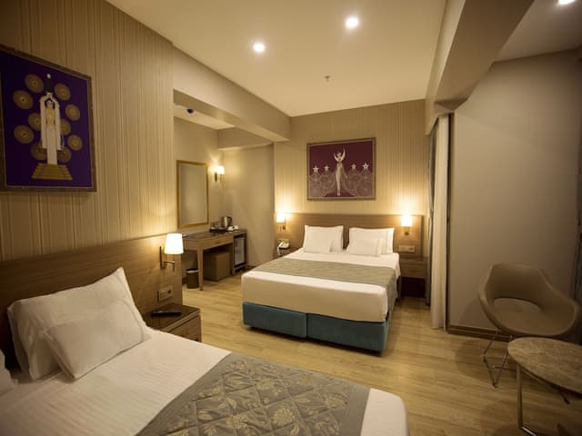 Üç Kişilik Aile Odası