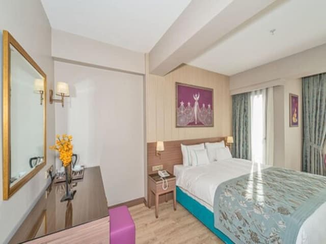 Delüks Çift Kişilik Oda