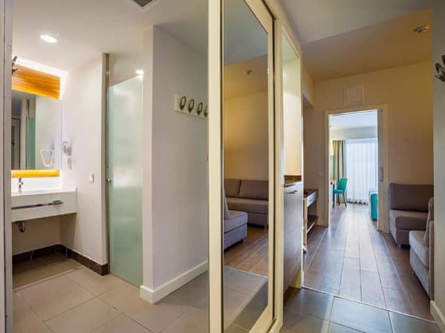 Family Room, 2 Bedrooms, Connecting Rooms