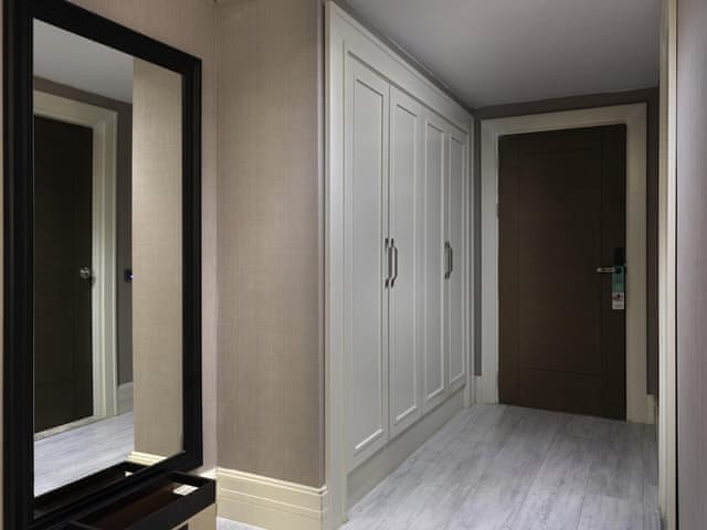 Family Room, 2 Double Beds, Connecting Rooms, City View