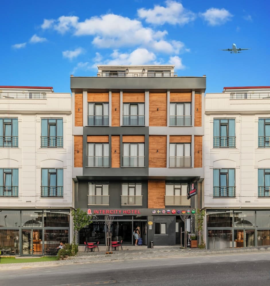 Intercity Airport Hotel