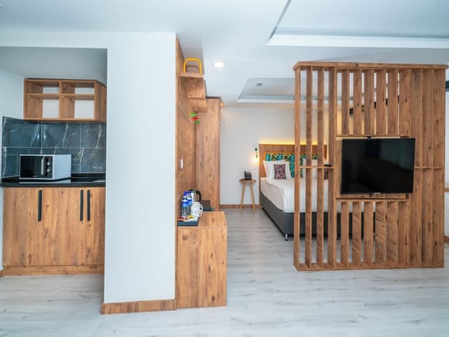 Family Studio Suite, 1 Bedroom, Smoking