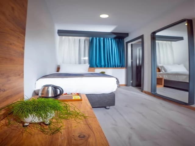 Business Triple Room, Multiple Beds, City View