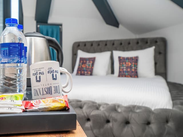 Romantic Suite with Jacuzzi and Terrace