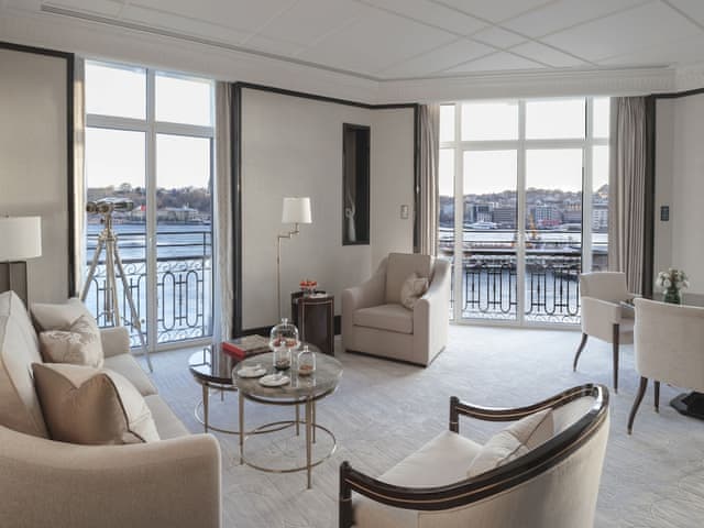 Executive Bosphorus Suite, 1 King bed