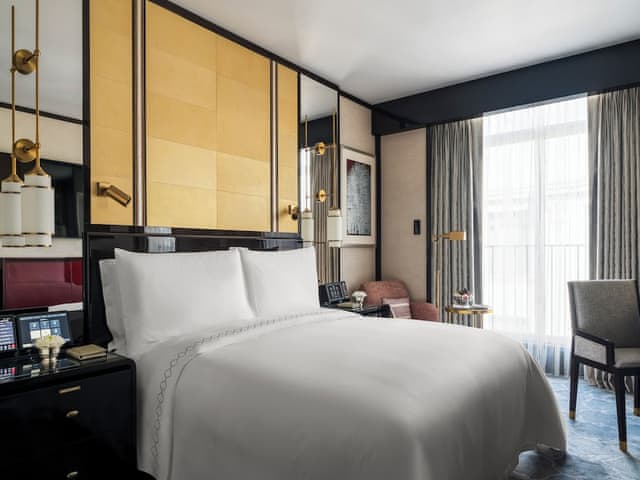 Superior Room, 1 King Bed