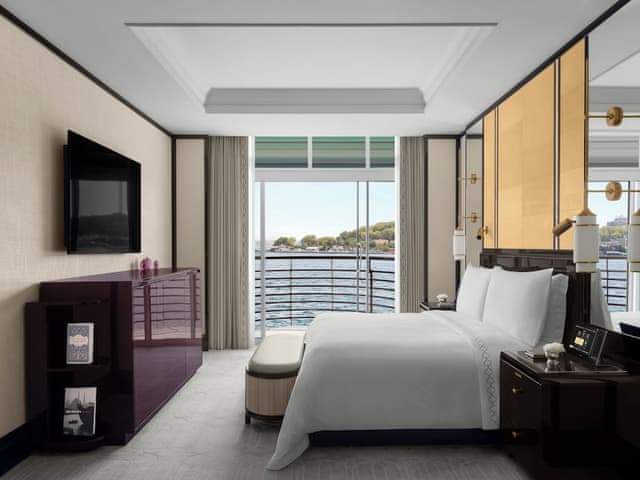 Superior Bosphorus Suite, 1 King bed with Sofa Bed