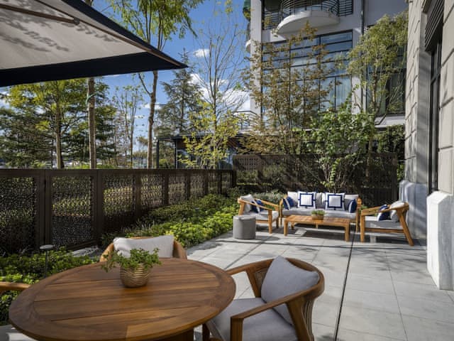 Superior Suite With Garden, 1 King Bed with Sofa Bed