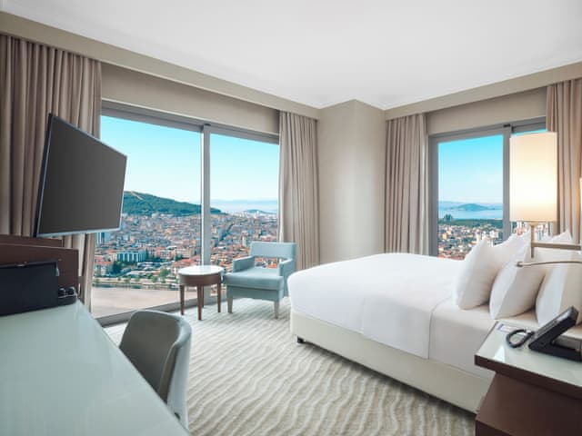 Suite, Multiple Beds, Sea View