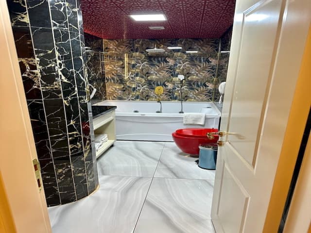 Deluxe Triple Oda Jakuzili