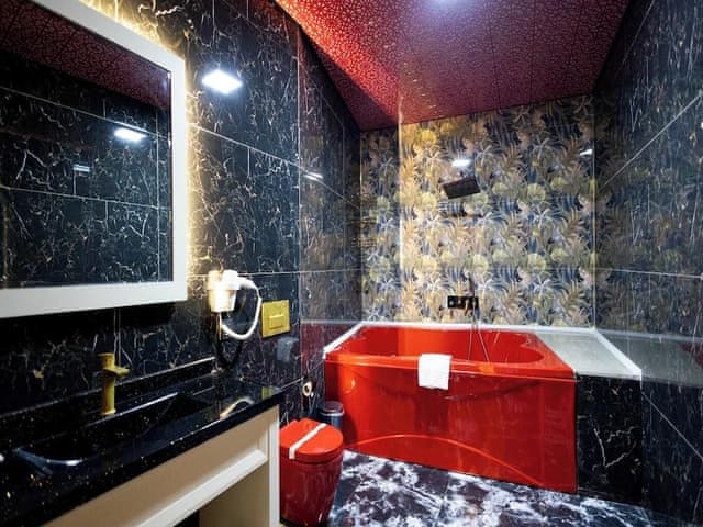 Queen Suite Jakuzili