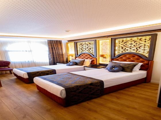 Deluxe iki Ayri Yatakli Oda