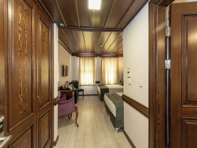 Standart Üç Kişilik Oda